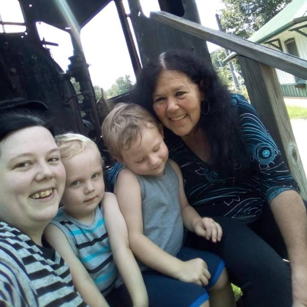 Meet your Posher, April